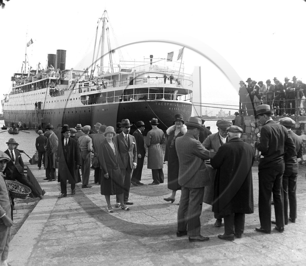 BA 107 paquebot Theophile Gauthier Marseille .jpg