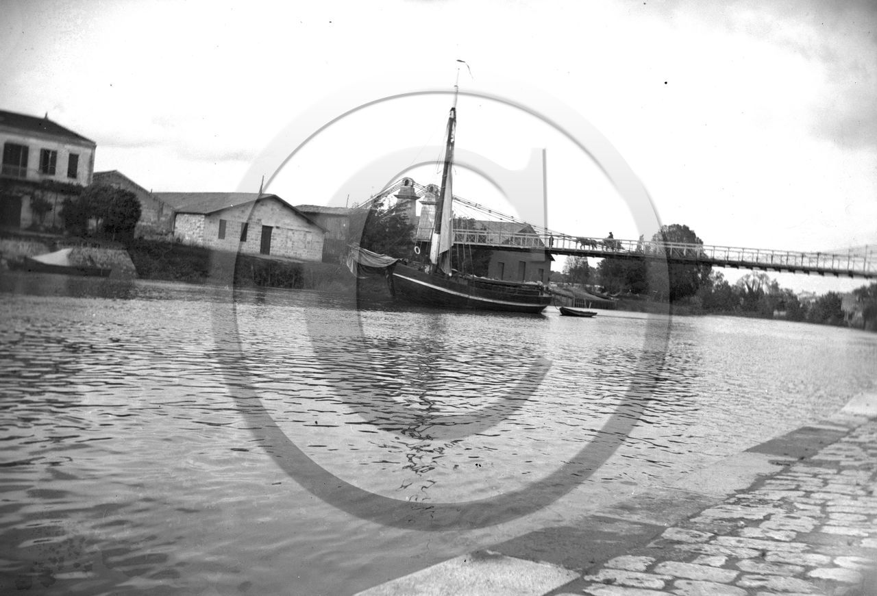 BA 1351 Libourne l'Isle Fronsac dpt 33 .jpg