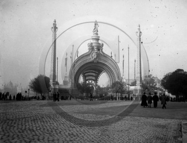 vi  819 l'entree de l'exposition universelle Paris dpt 75 .jpg