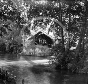 AG 587  moulin a eau .jpg