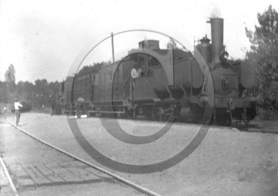 vi  1024 le Tuzan la gare.jpg