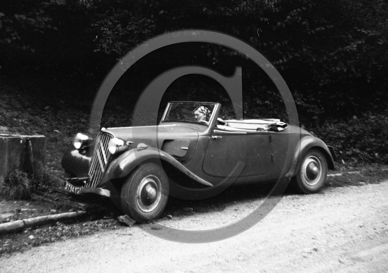 AU 4116  traction cabriolet.jpg