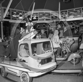 FO-CIRQUE  479  manege moderne .jpg