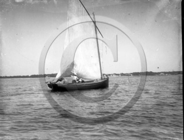 arc 4513 voilier .jpg