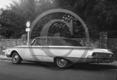 AU 966 Ford sunliner decapotable 1960 .jpg