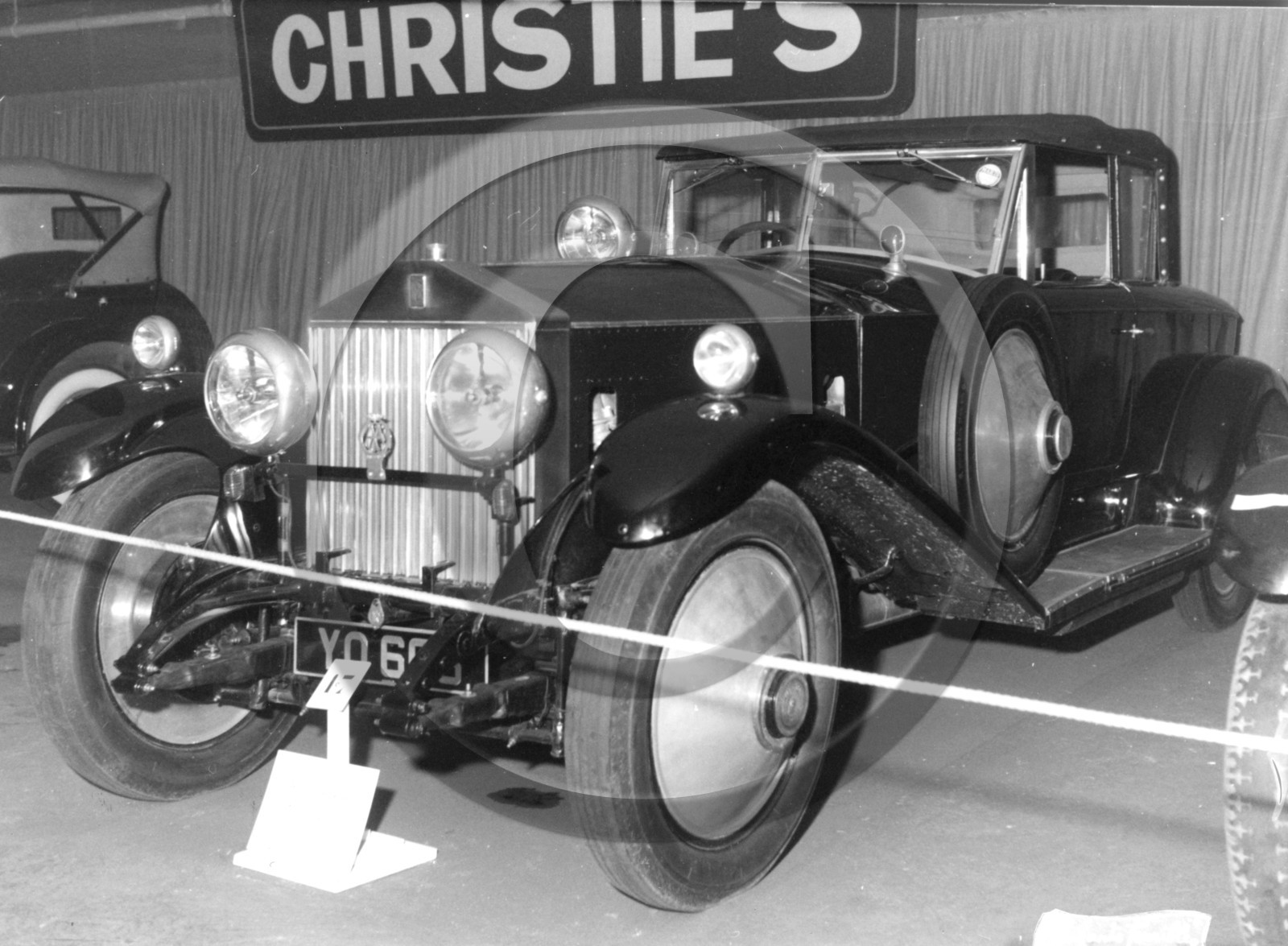 AU 4382 bis Rolls Royce vente Christie s Geneve.jpg