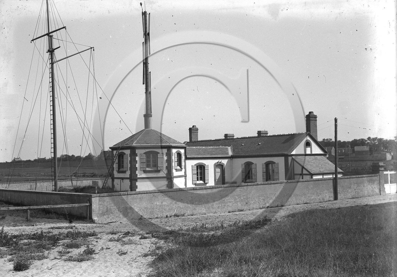 vi  1202 asnelles arromanches Port en Bessin dpt 14 .jpg