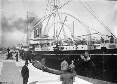 BA 875  paquebot Chili .jpg