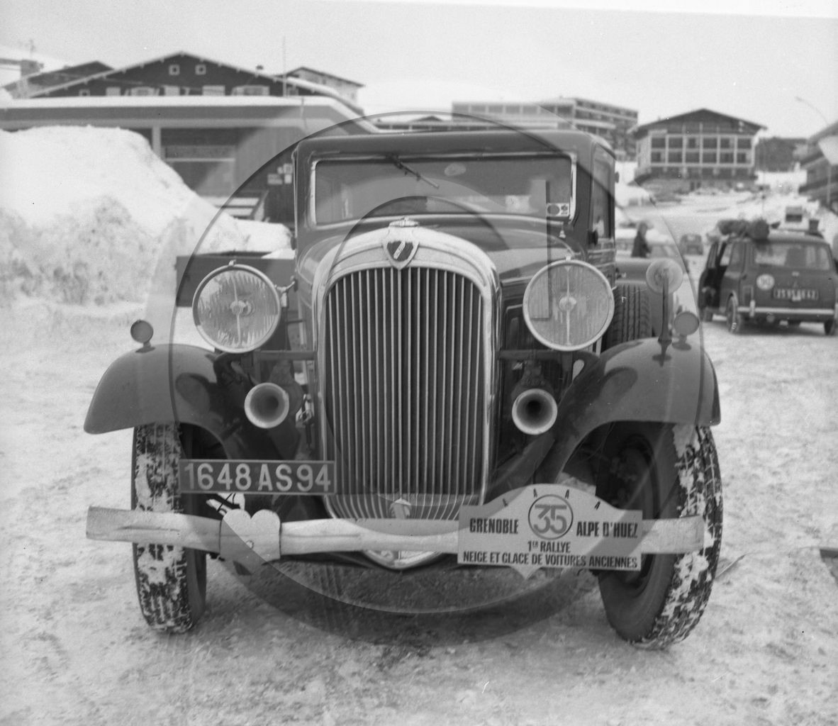 AU 806 Talbot Fulgur 1er rallye neige et glace Alpe d'Huez .jpg