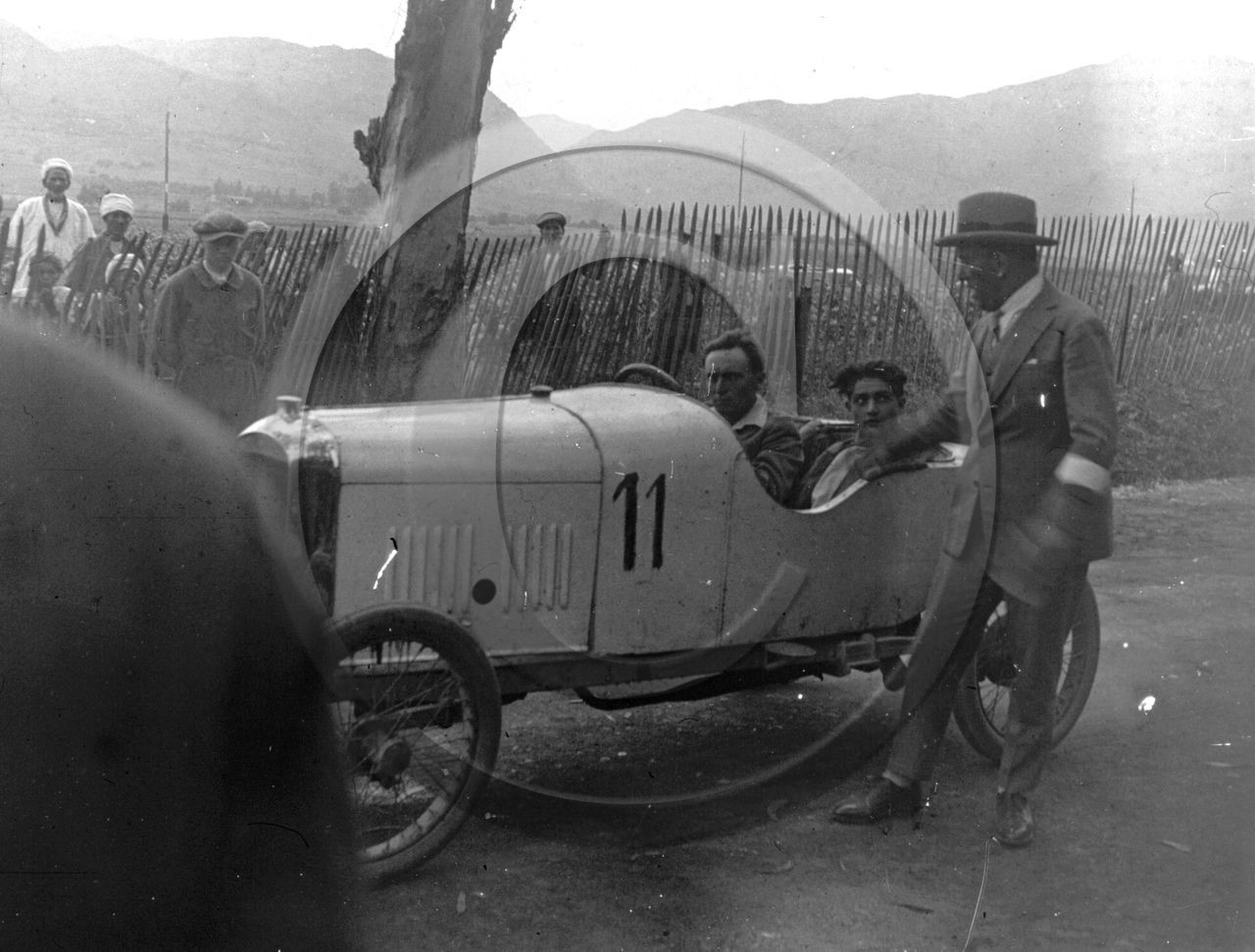 l'Arba 17 mai 1925 Mr Mauri sur Amilcar .jpg