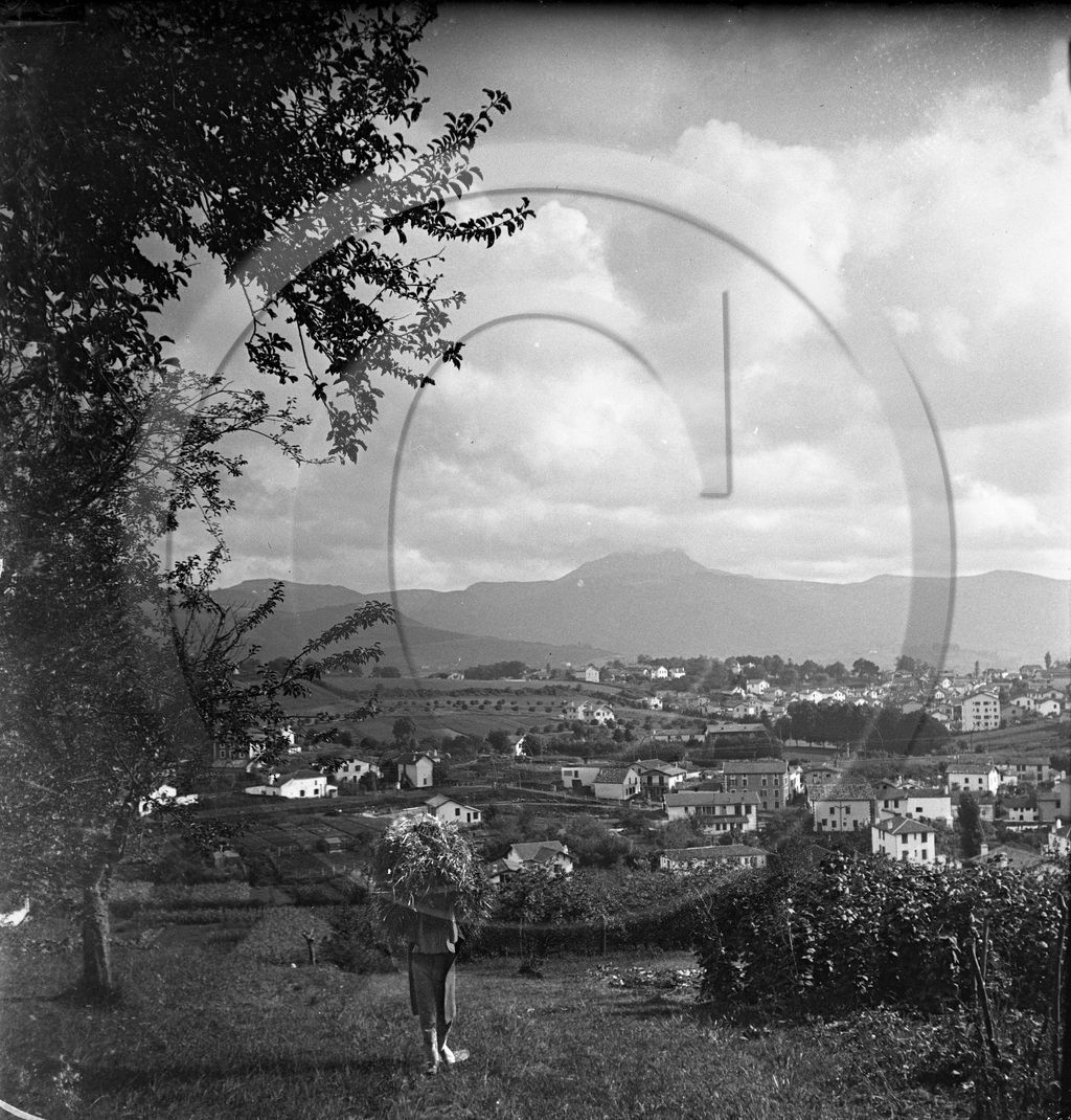 vi  1972 Hendaye 1933 vue sur les 3 couronnes   dpt 64 .jpg