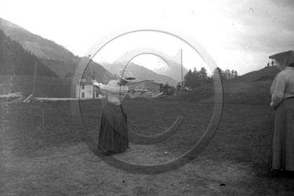 sl 10 golf  sur fond de montagne.jpg