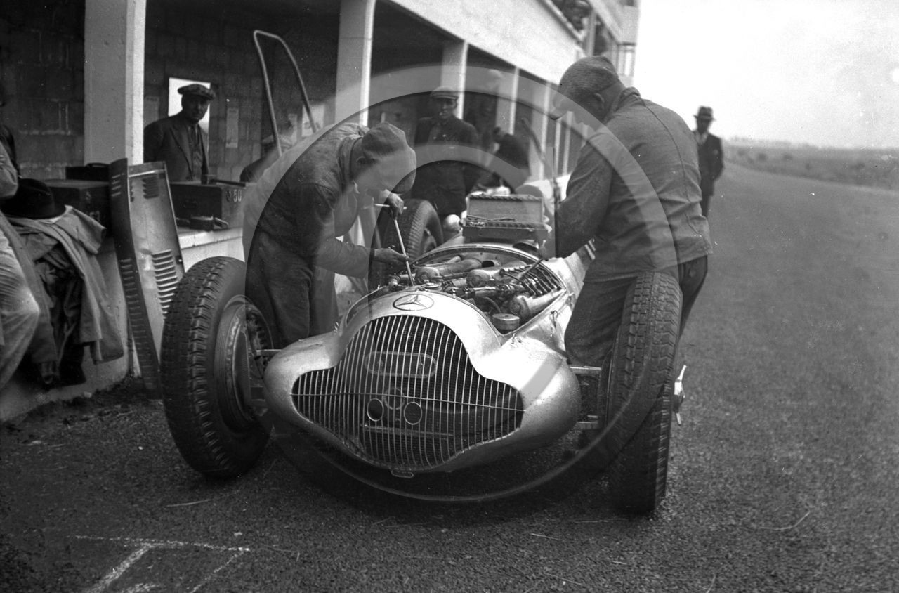 auc 101     Mercedes                             .jpg