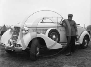 AU 340 Auburn 851 cabriolet spider 1935 .jpg
