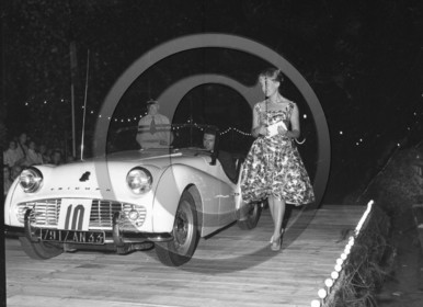 concours elegance apres guerre