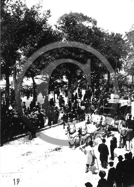 FO-CIRQUE  19 Barnum Bordeaux.jpg