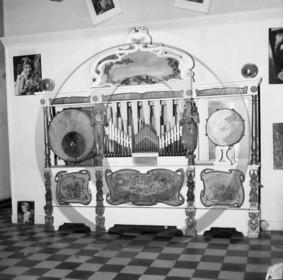 FO-CIRQUE  487  orge de manege Foucher Gasparini des Enfants Terribles le Moulleau .jpg