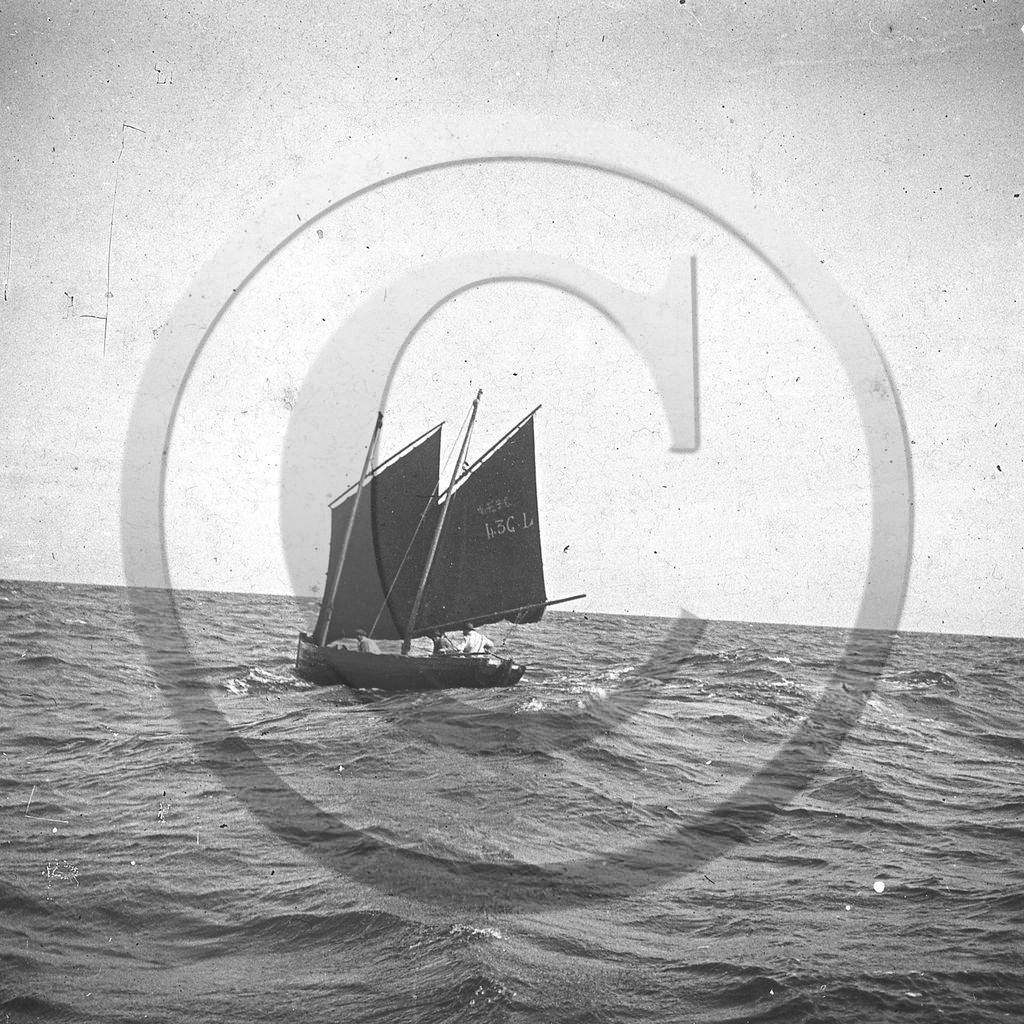 BA 155 TREGASTEL dpt 22 .jpg