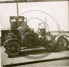 AU 4345 ancetre a identifier .jpg