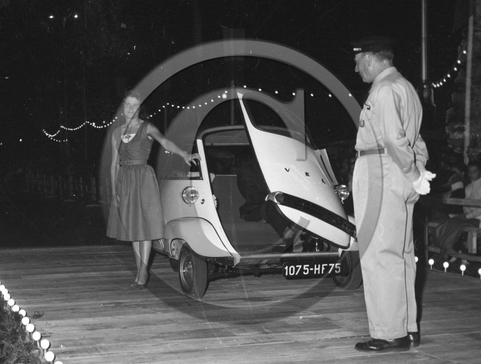 concours elegance apres guerre