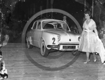 concours elegance apres guerre