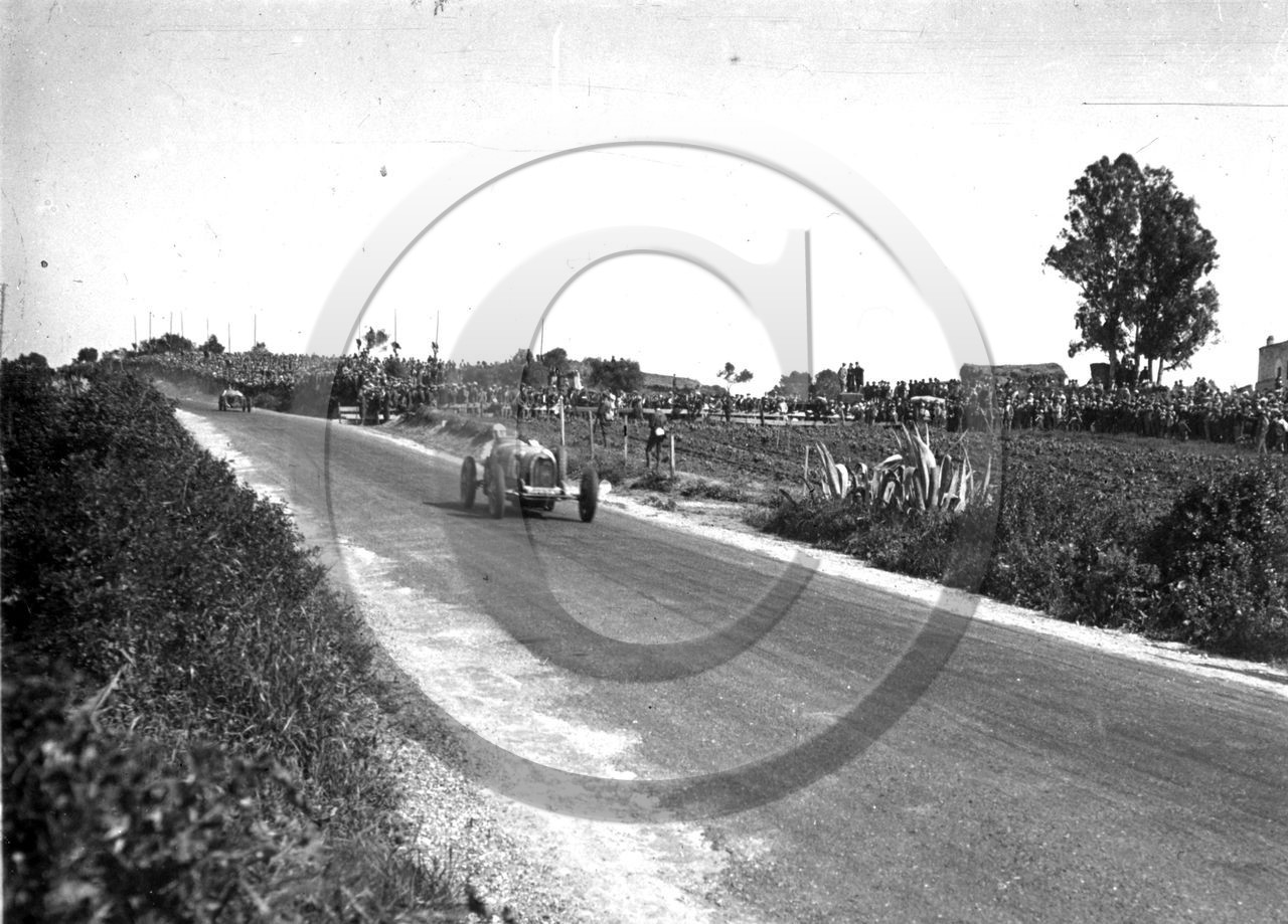 AUC 62  Staouéli 1929 Lehoux sur Bugatti et Dupont sur Amilcar .jpg