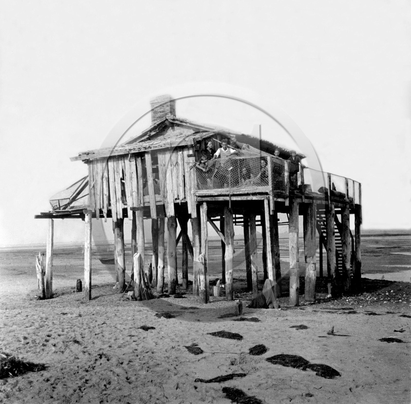 arc 4266  cabane tchanqué.jpg