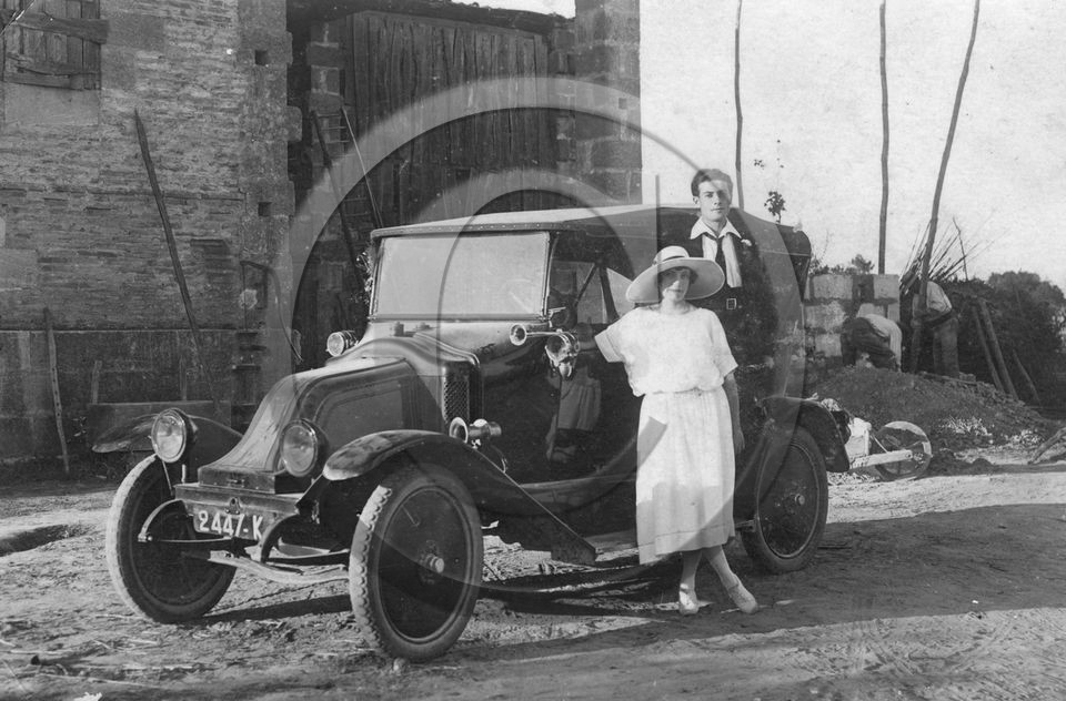 AU 4249 Renault .jpg