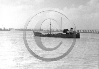 BA 1055 petit gargo fluvio-maritime.jpg