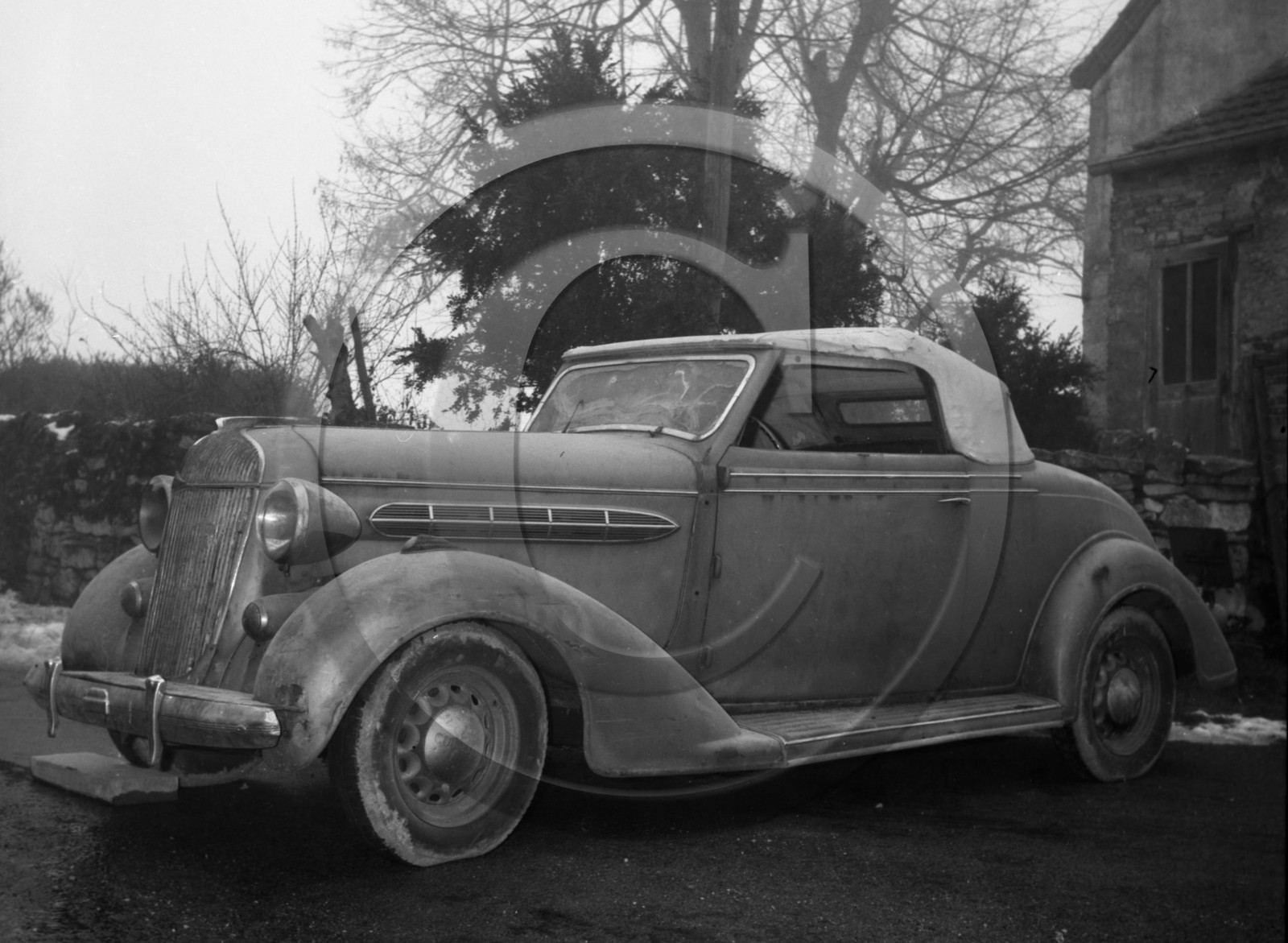 AU 440 Chrysler 6 cabriolet spider 1936  .jpg