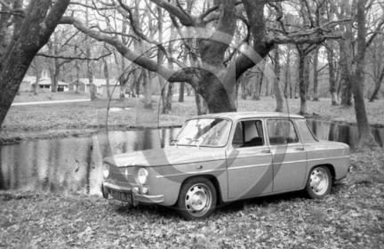 AU 1003 Renault  R8 Gordini 1100 .jpg