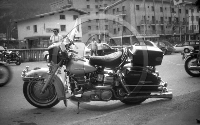 le chamois 11- juillet 1971- Harley Davidson  -18.jpg