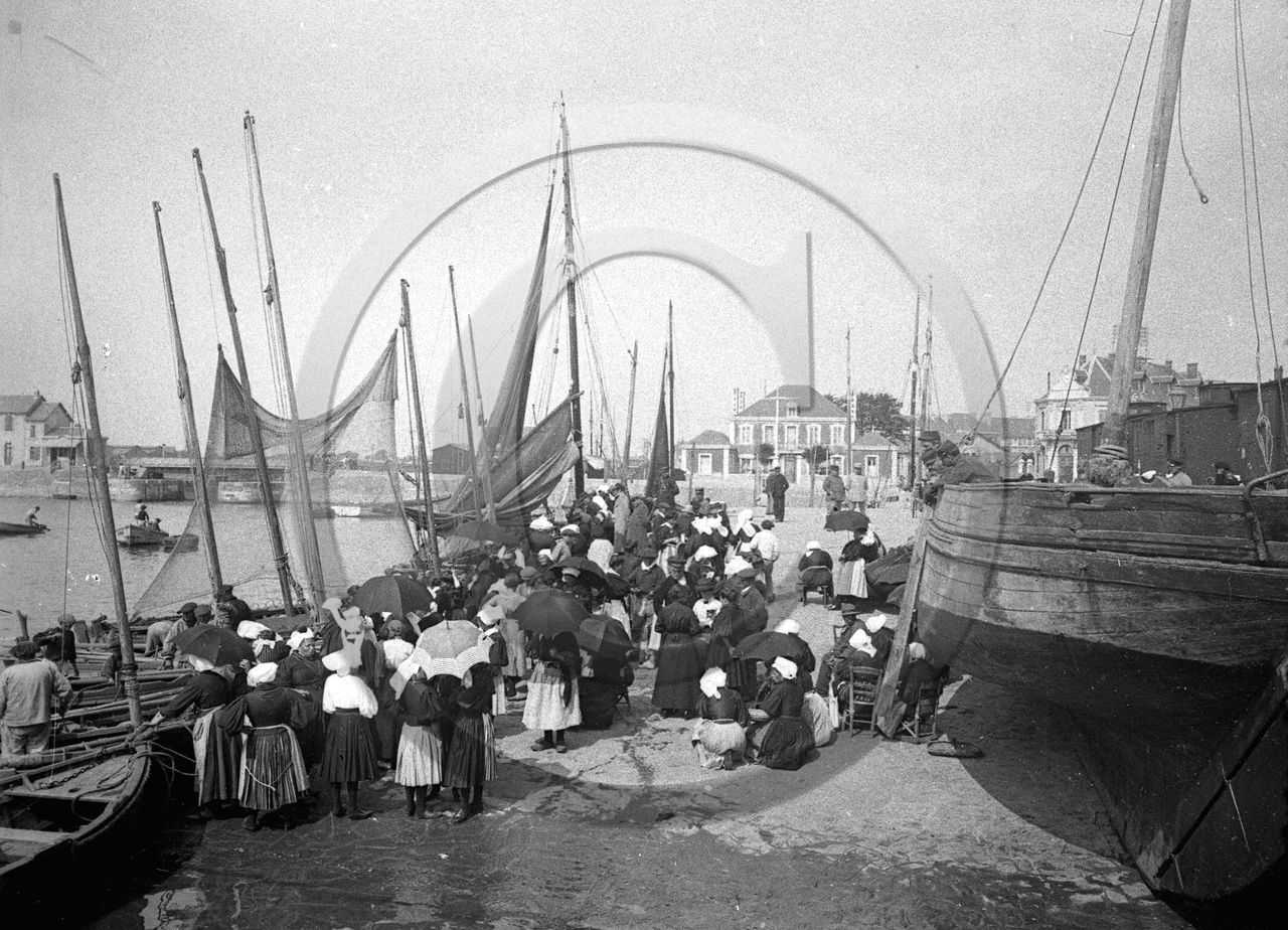 vi  1358 scene de peche dpt 85.jpg