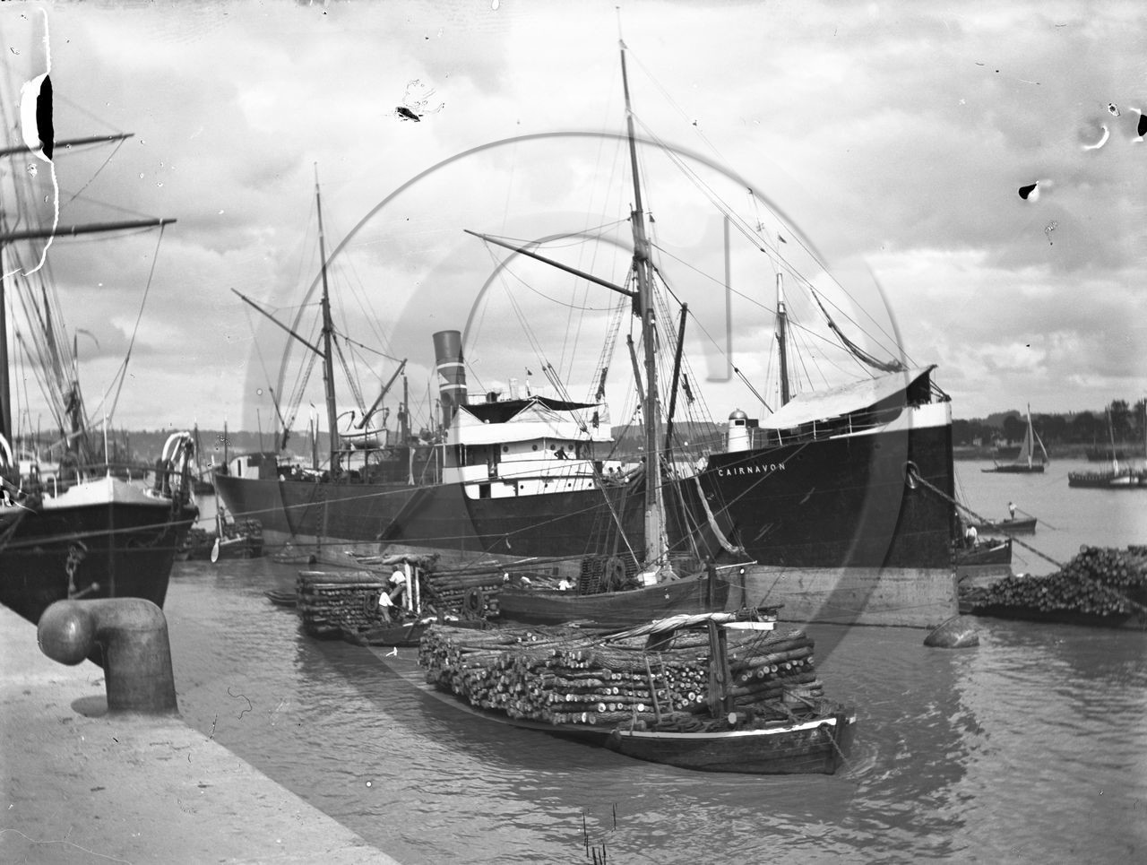 BA 1020 cargo a vapeur Cairnavon  port de Bordeaux  dpt 33.jpg