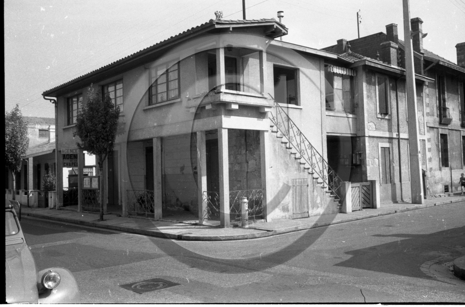 arc 3048 Arcachon agence de la chapelle .jpg