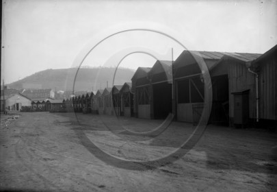 treves magasin central des cooperatives generales armee du Rhin  baraques   Allemagne .jpg