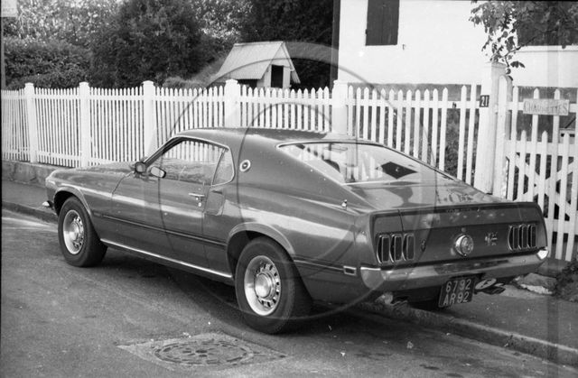 AU 216 Ford Mustang fast back .jpg