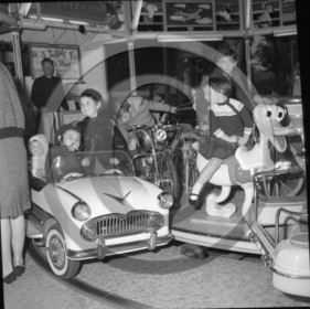 FO-CIRQUE  472 manege moderne .jpg