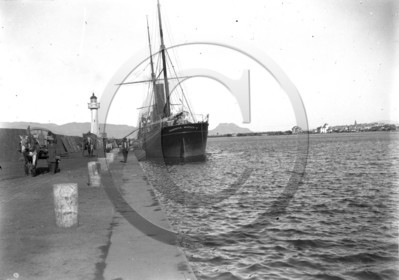 vi  1784 cargo Druentia Marseille dpt 13 .jpg