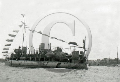 BA 1448 navire de guerre  contre torpilleur SABRE 1908  .jpg