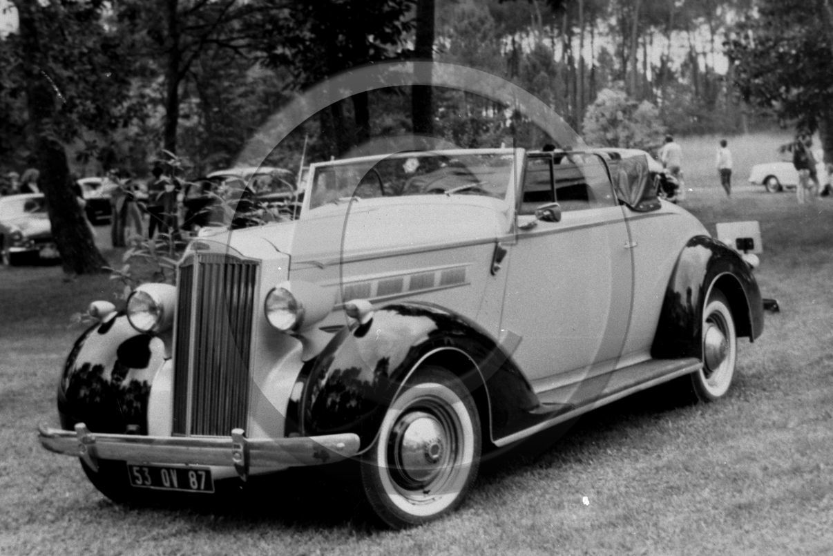 AU 994 Packard 115 cabriolet spider 1937 .jpg