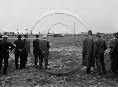 AVI    Calais en 1913 monoplan Bayard-Clement.jpg