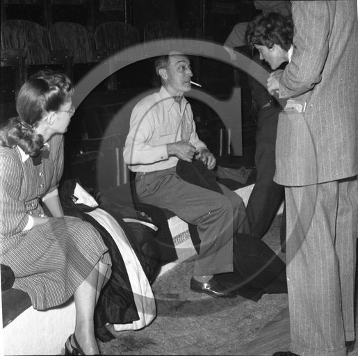 FO-CIRQUE  496  Buster Keater Medrano Paris septembre 1947  photo H  Dargence  .jpg