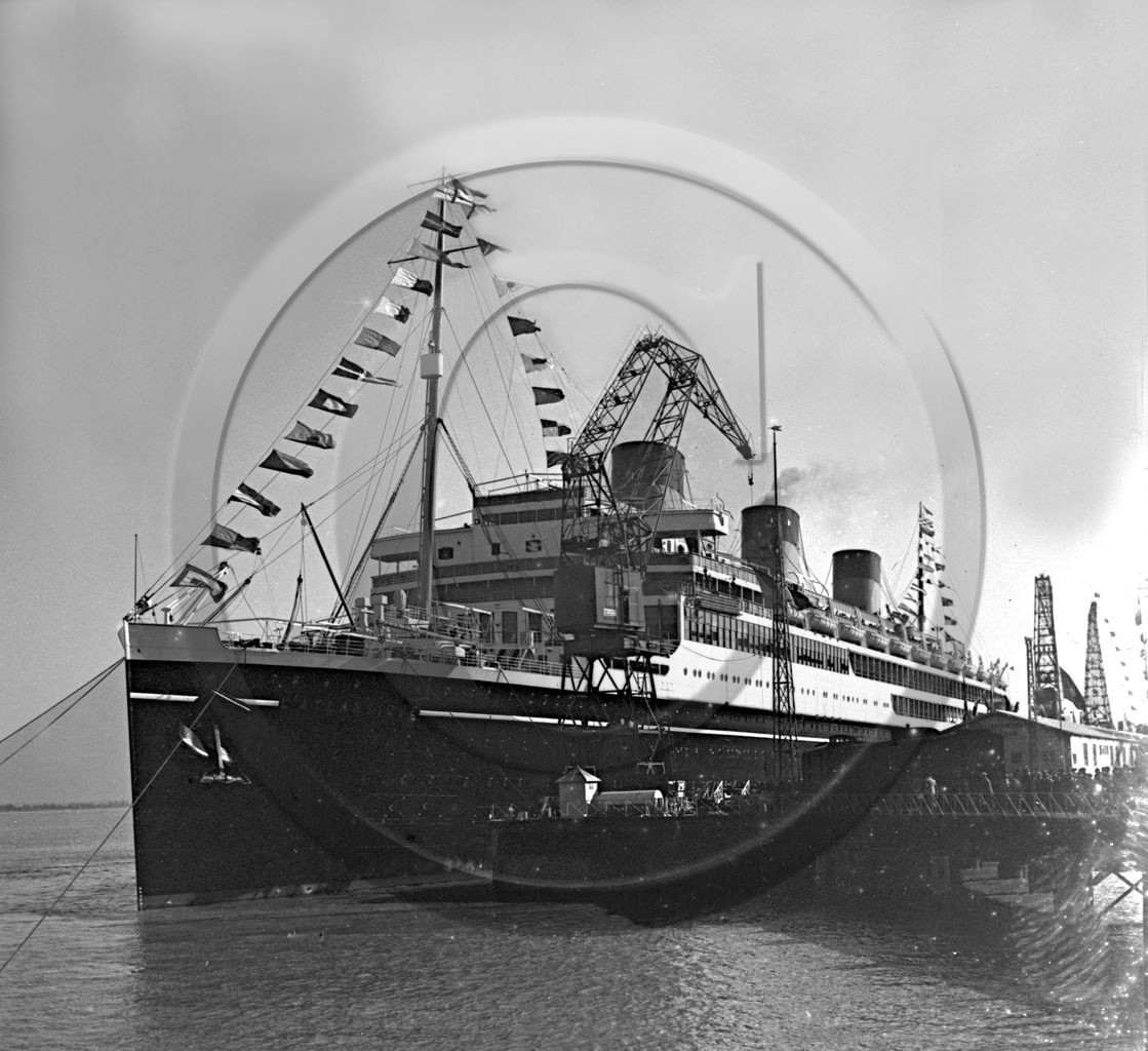 BA 889 paquebot Atlantique .jpg