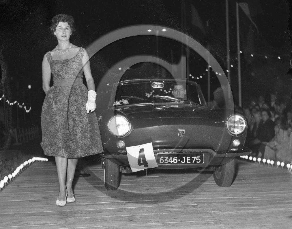 concours elegance apres guerre