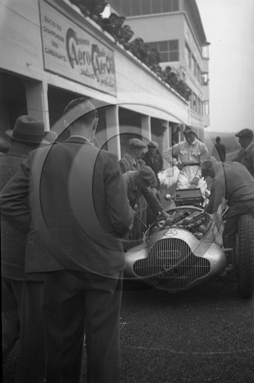 auc 102   Mercedes                         .jpg