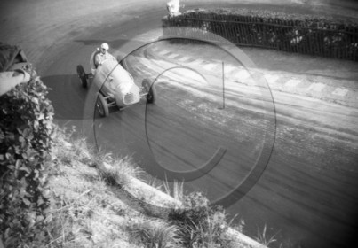 AUC 228 Angouleme 12 Juin 1949  .jpg