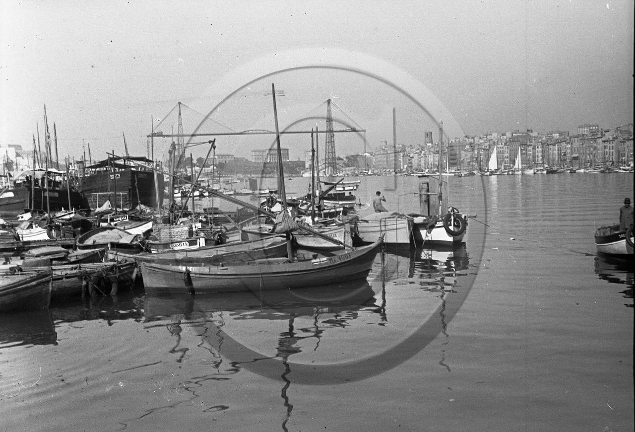 vi  942  Marseille le pont transbordeur  D13.jpg