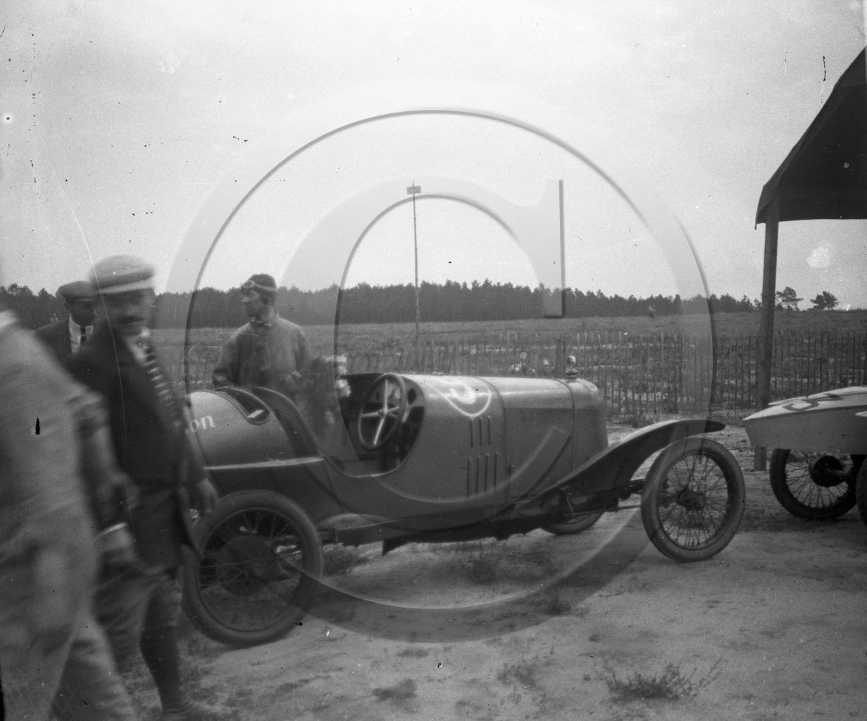 AUC 21 Salson N° 9  .jpg