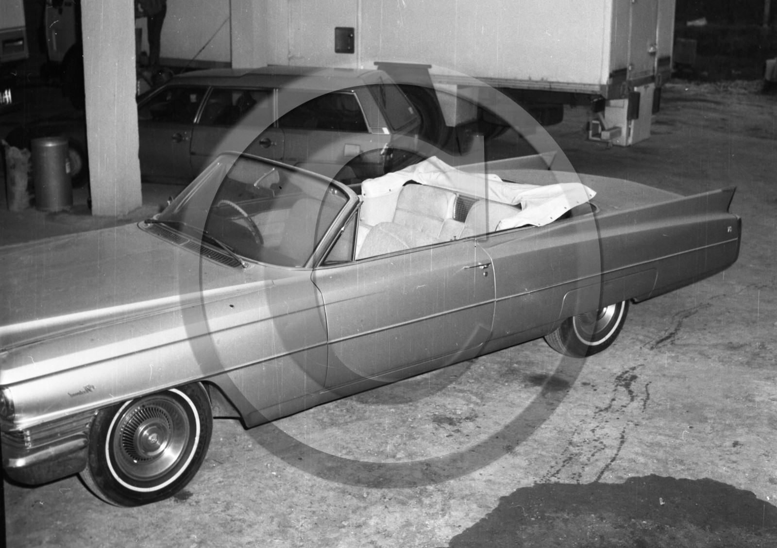 AU 379 Cadillac Fleetwood cabriolet 1963 .jpg